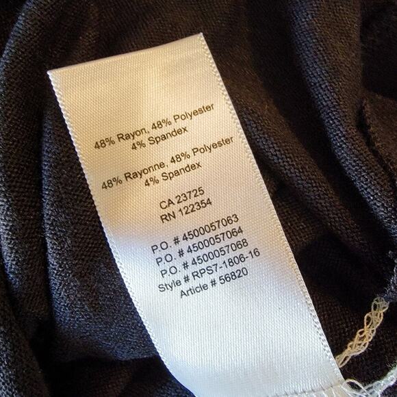 Aritizia Wilfred Free Flowy V-Neck Top - Picture 4 of 4